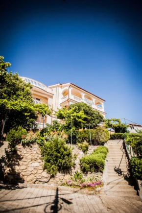 Apartment in Lopar with sea view, loggia, air conditioning, W-LAN (186-4)